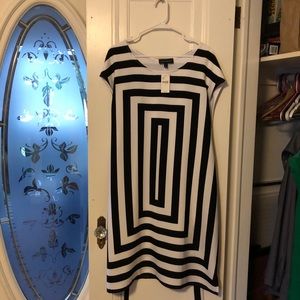 Black and white Geometric print dress